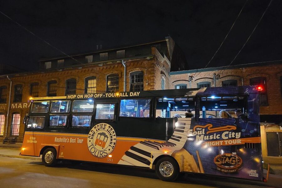 Nashville: Music City Nighttime Trolley Tour - Why the nighttime format works in Nashville
