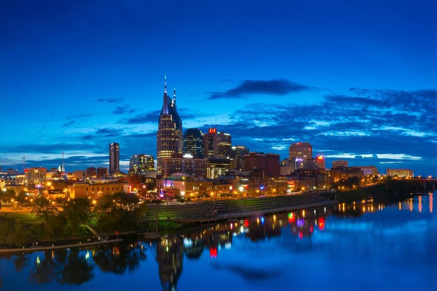 Nashville: Music City Nighttime Trolley Tour - How good is the live music?