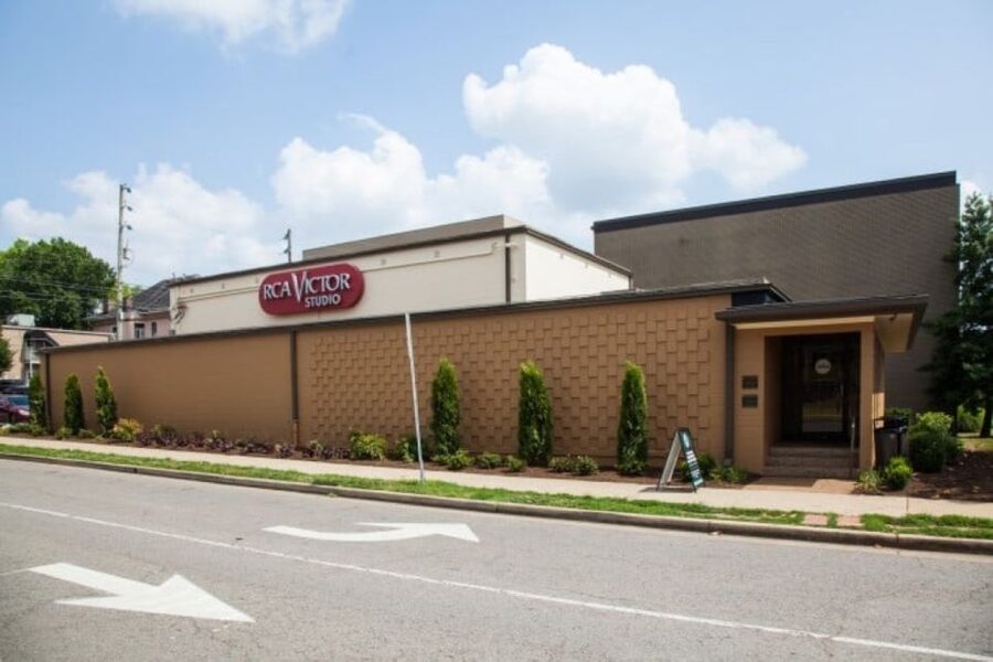 Nashville: RCA Studio B & Country Music Hall of Fame Combo - Taking your time inside the Country Music Hall of Fame