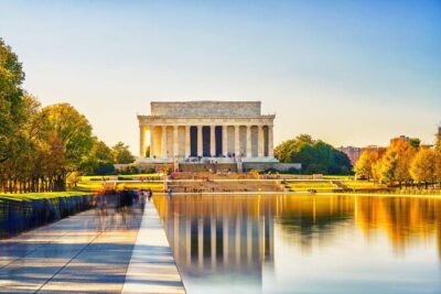 National Mall Monuments Night Tour with 10+ Stops, Entry Tickets
