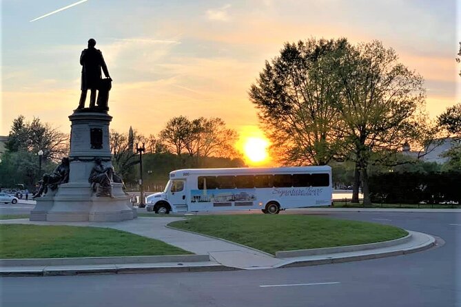 National Mall Night Tour with 10+ Monuments (Public or Private) - Cross the river for the Marine Corps War Memorial