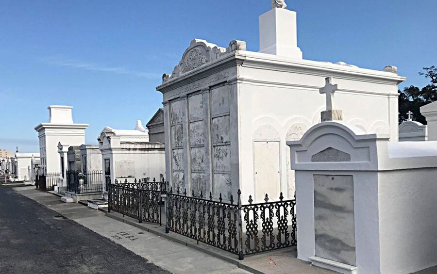 New Orleans: 2-Hour 15-Minute City and Cemetery Tour by Bus - Is $45 a Fair Price?