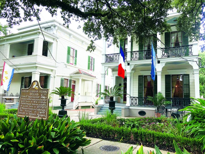New Orleans: 2-Hour 15-Minute City and Cemetery Tour by Bus - Leaving the French Quarter for a Wider View