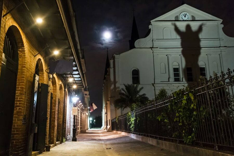 New Orleans: 2-Hour Ghosts & Vampires Walking Tour - Madame Lalaurie and the city’s crueler stories