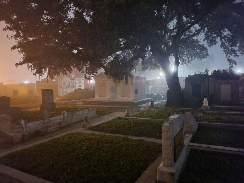 New Orleans: Cemetery Bus Tour At Dark with Exclusive Access - From the French Quarter to New Orleans after dark