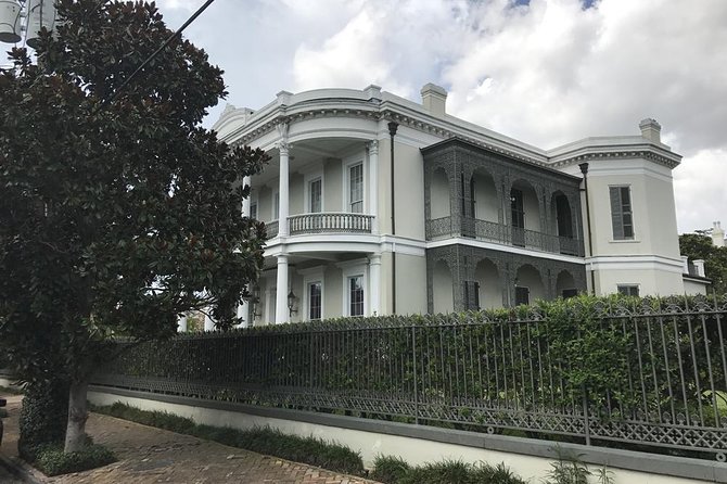 New Orleans City and Cemetery 2-Hour Bus Tour - Why this bus tour works in New Orleans