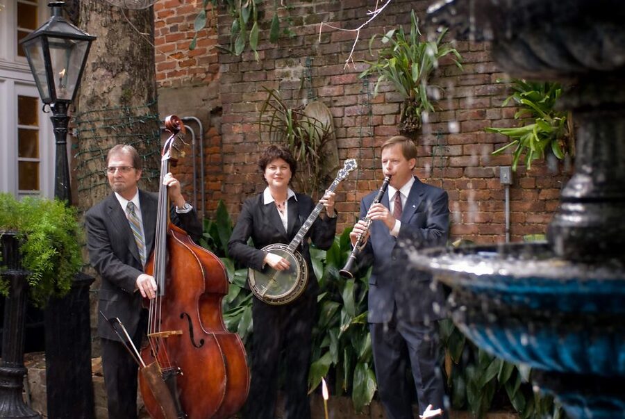 New Orleans: 'Court of Two Sisters' Jazz Brunch Buffet - Jazz During the Meal