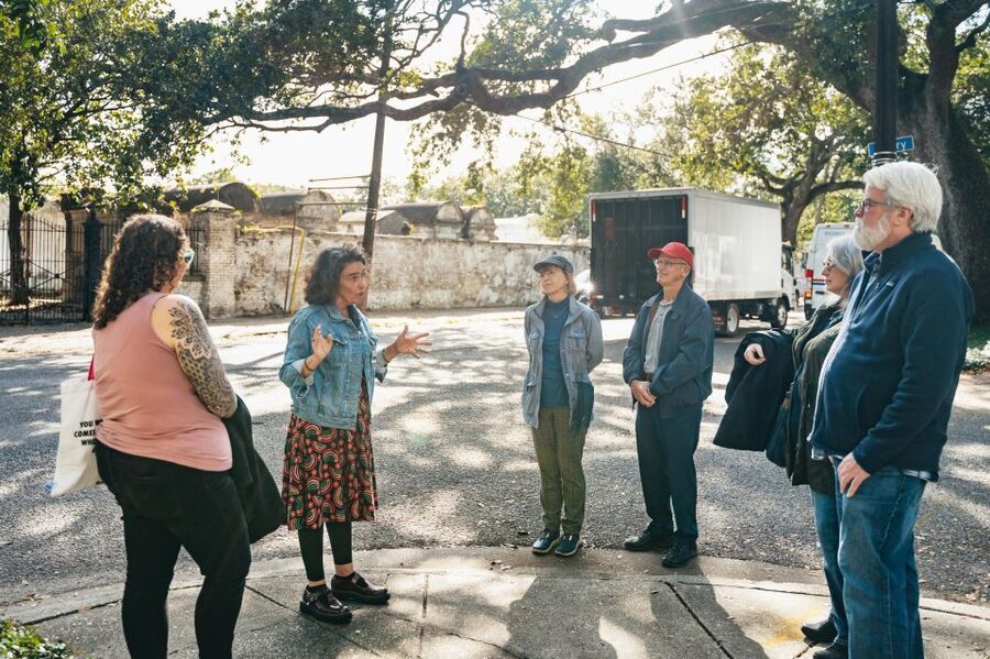New Orleans: Garden District Guided Walking Tour - The guides make the difference