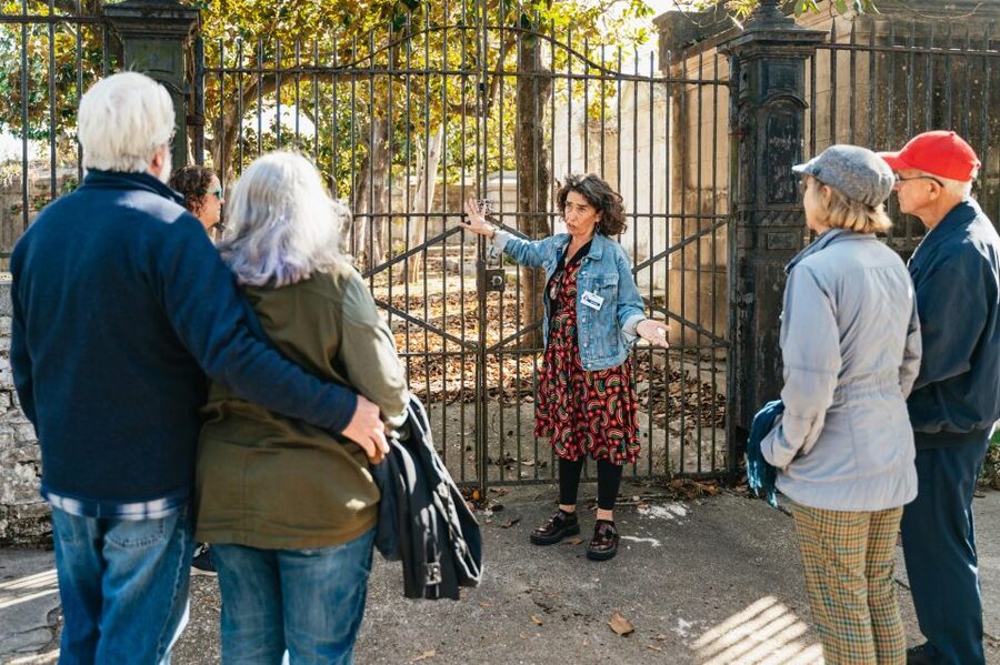 New Orleans: Garden District Guided Walking Tour - The walk itself: pace, comfort, and access