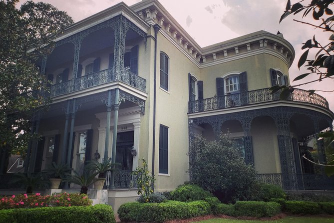 New Orleans Garden District History Walking Tour - What the $35 price buys you