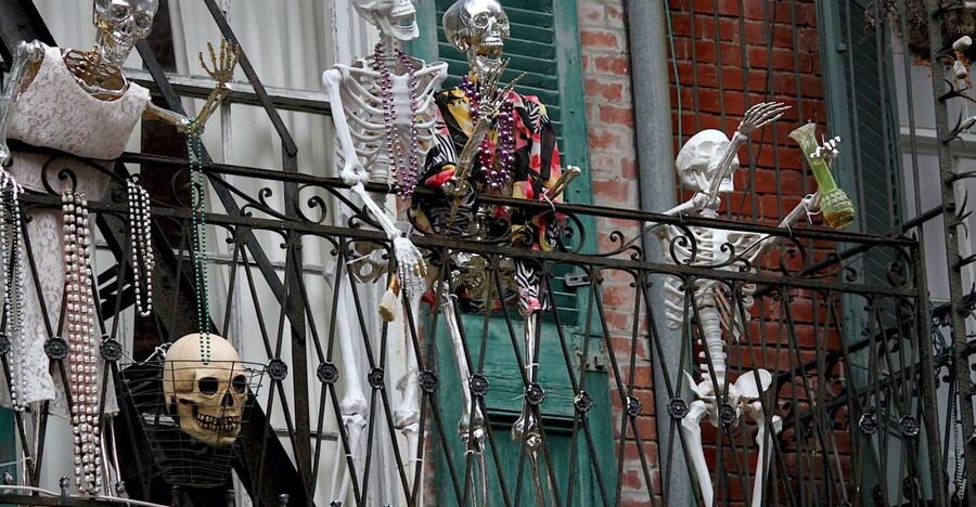 New Orleans: Haunted Pub Crawl - What this haunted pub crawl is really like