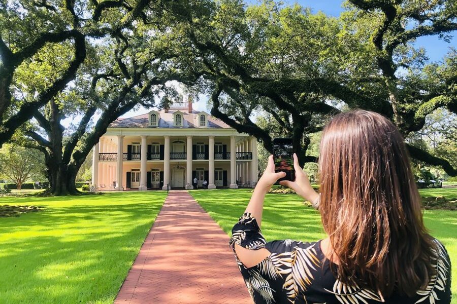 New Orleans: Oak Alley Plantation Tour with Transportation - Meeting at the Steamboat Natchez dock