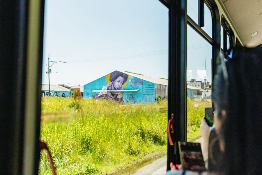 New Orleans: Sightseeing Bus Tour - Why this bus tour works as a New Orleans introduction