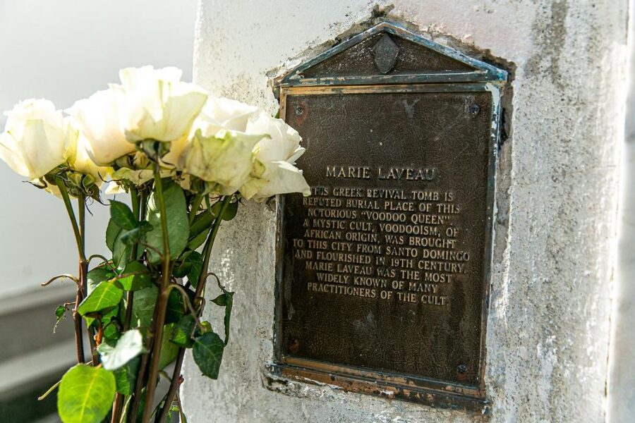New Orleans: Walking Tour Inside St. Louis Cemetery No. 1 - Inside the 45-minute cemetery tour