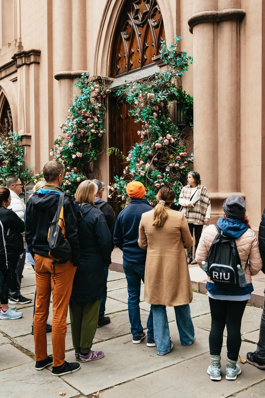 New York City: Catacombs by Candlelight - A History Tour With Plenty of Personality