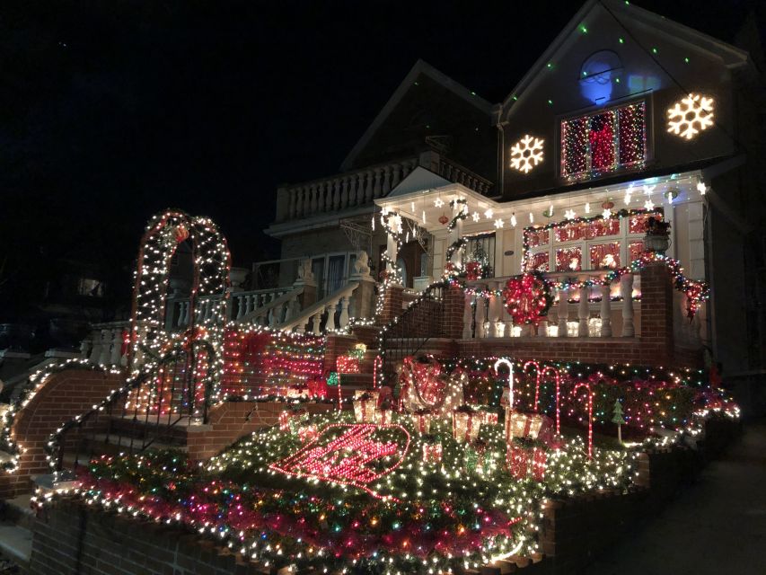 New York City: Dyker Heights Christmas Lights Tour - Entering Brooklyn and reaching Bay Ridge