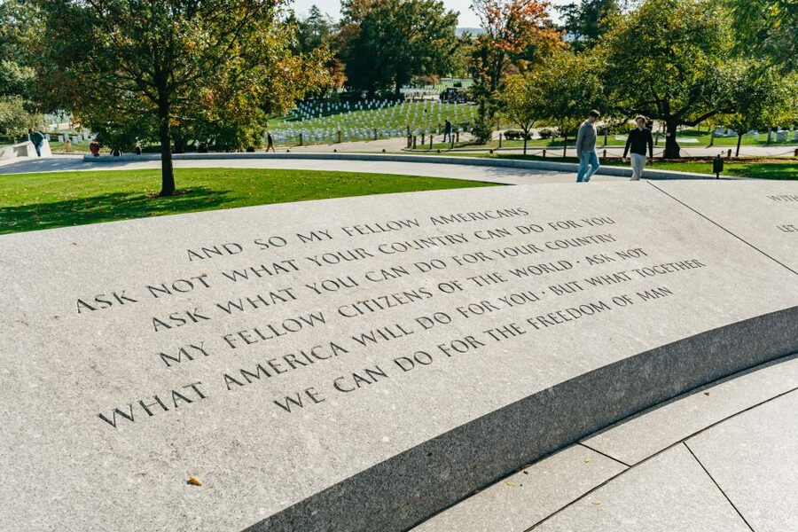 New York City: Full-Day Washington DC City Highlights Tour - Arlington Cemetery and the Kennedy gravesite