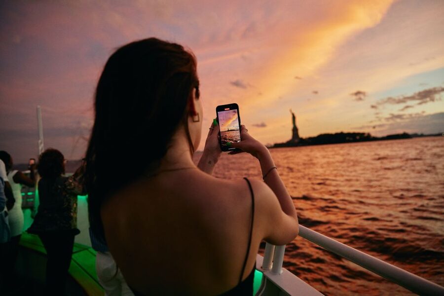 New York City: Gourmet Dinner Cruise with Live Music - Practical Advice Before You Book