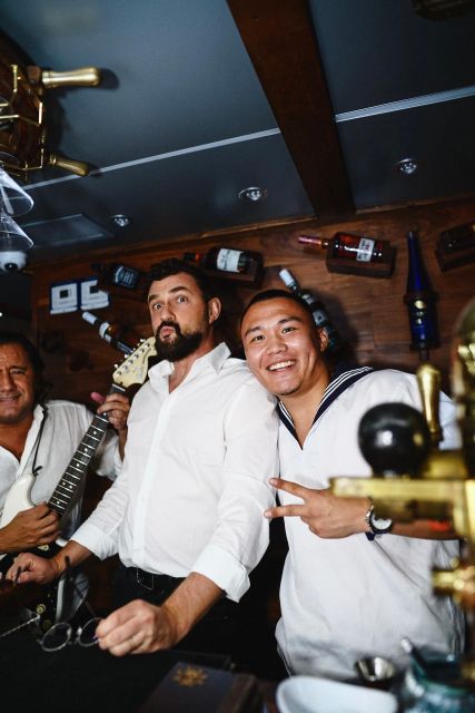 New York City: Gourmet Dinner Cruise with Live Music - Sunset, Bridges, and the Harbor Route