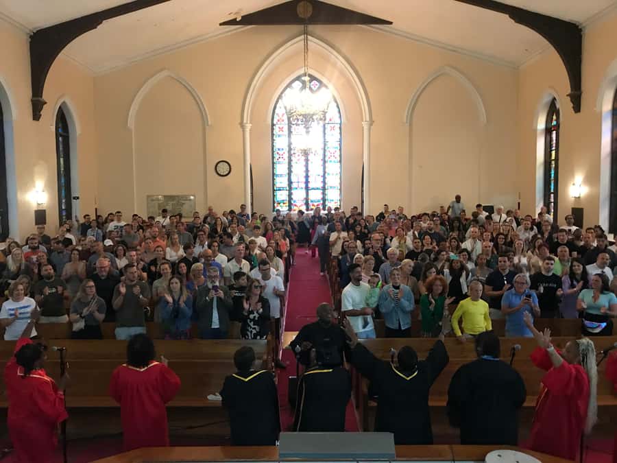 New York City: Harlem Gospel Live Music Concert - Concert or worship service?