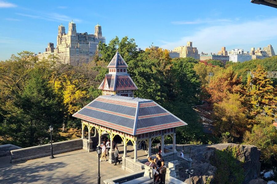 New York City: Highlights of Central Park Bike or eBike Tour - The Jacqueline Kennedy Onassis Reservoir