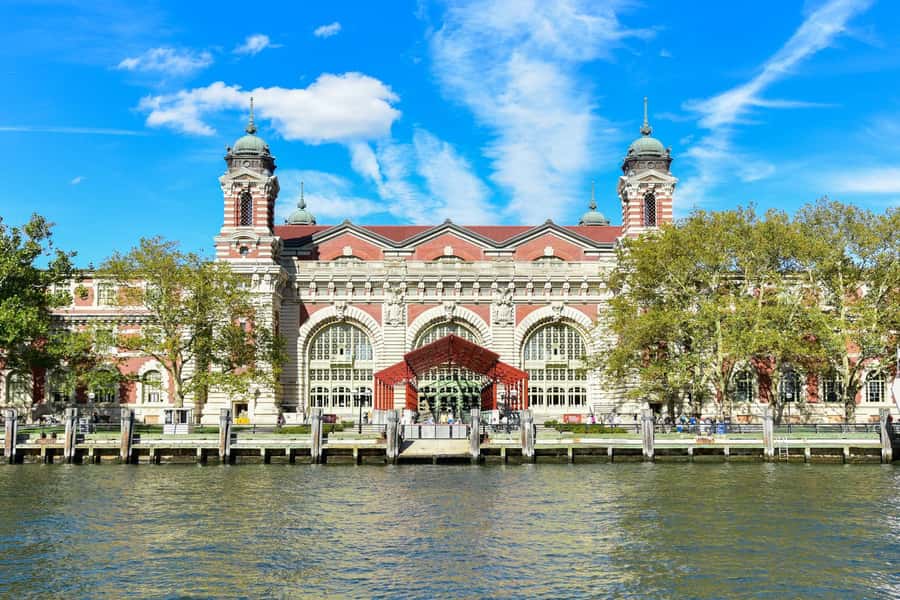New York City: Statue of Liberty & Ellis Island Guided Tour - Choosing between Basic, Classic, and Premium