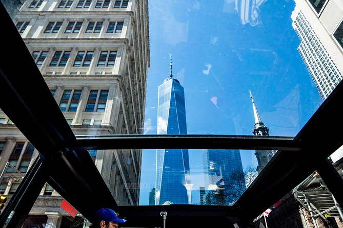 New York in One Day Guided Sightseeing Tour - Rockefeller Center, St. Patrick’s Cathedral, and Fifth Avenue