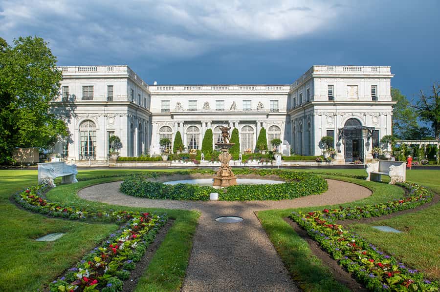 Newport: Newport Mansions Ticket - 1 or 2 Mansions - The Elms: a French chateau in Newport