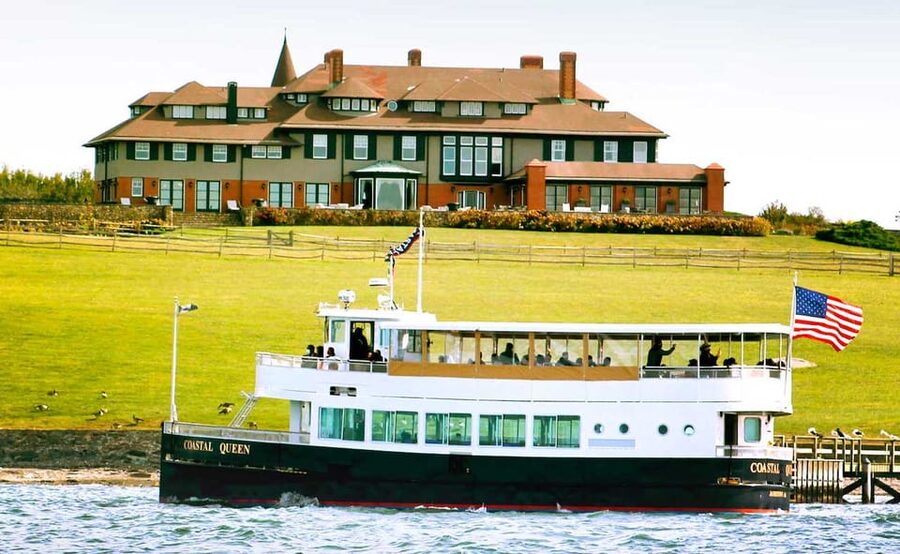 Newport, Rhode Island: Scenic Narragansett Bay Cruise - Weather, accessibility, and small practical details