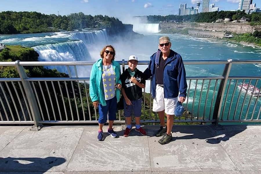 Niagara Falls, USA: Guided Tour with Maid of the Mist Cruise - How the tour performs for families and mixed groups