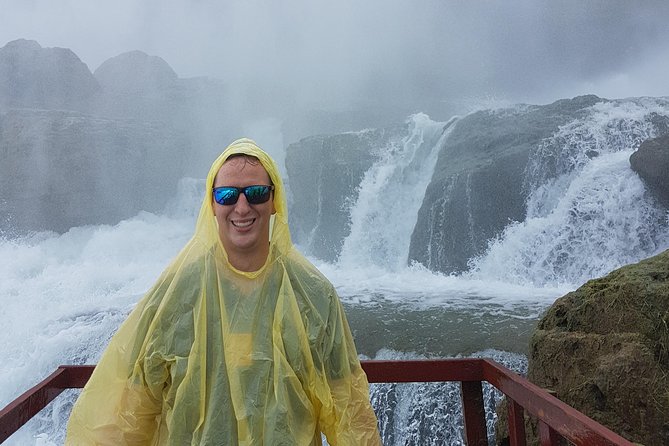 Niagara Falls USA: Maid of the Mist & Cave Adventure - Goat Island and the park’s essential viewpoints