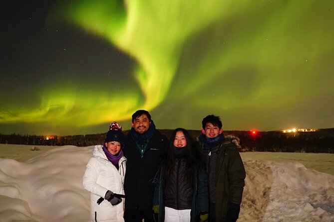 Northern Lights (Aurora Borealis Viewing) Chasing with Photography in Fairbanks - Warm Vehicles, Cold Stops, and Group Size
