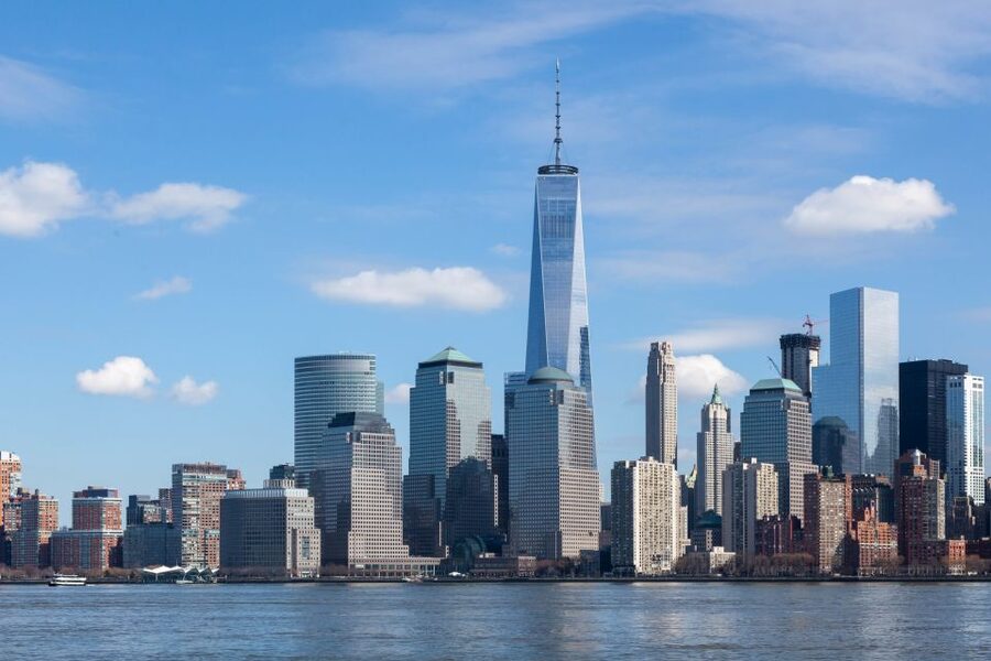 NYC: 9/11 Memorial Tour and Optional Observatory Ticket - The 9/11 Memorial pools and Reflecting Absence