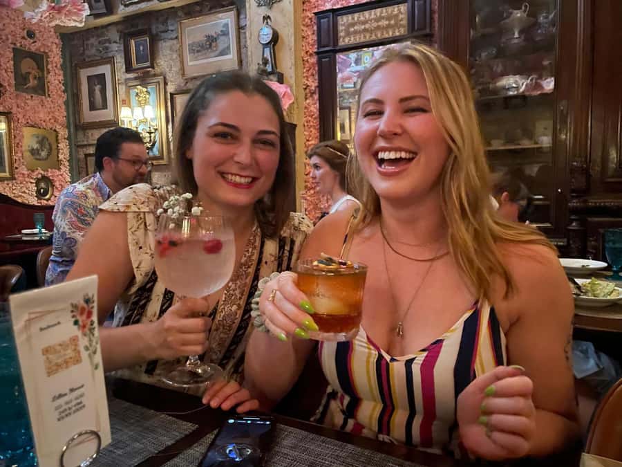 NYC: Bar, Lounge and Rooftop Nightlife Tour - How the social side works for solo visitors