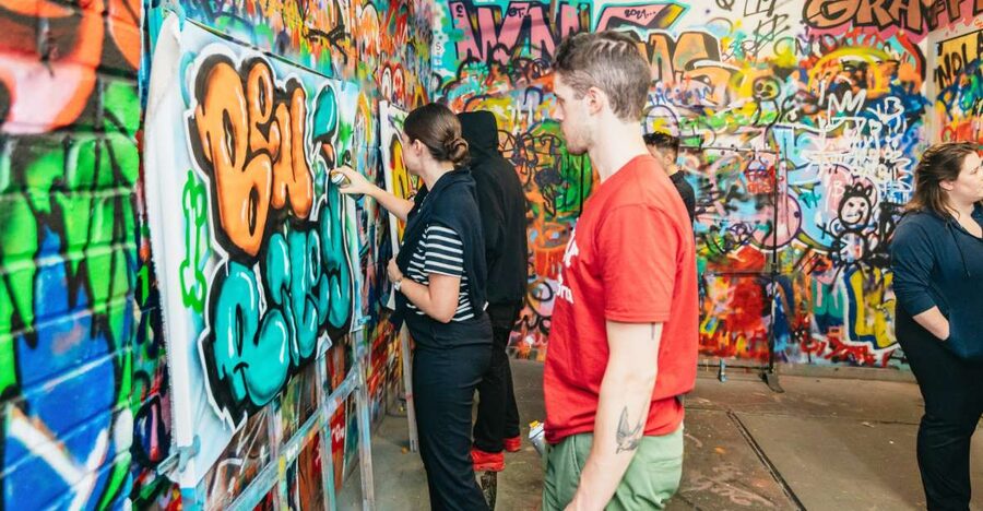 NYC: Brooklyn Graffiti Workshop with Local Artist - The first lesson: controlling an aerosol can
