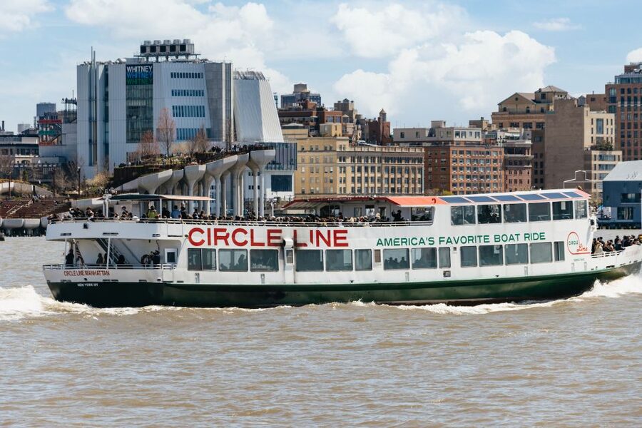 NYC: Circle Line 1.5-Hr Landmarks Skip-The-Box-Office Cruise - Under Brooklyn Bridge, Manhattan Bridge, and Williamsburg Bridge