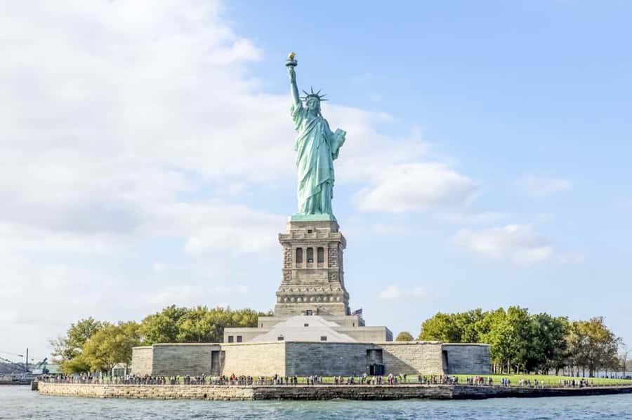NYC: Circle Line 1-Hr Statue of Liberty Skip-The-Line Cruise - Starting at Pier 83 on Manhattan’s West Side
