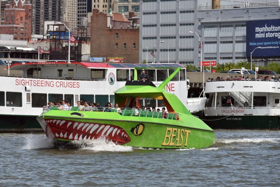 NYC: Circle Line "The Beast" Midtown/Downtown Speedboat Ride - The Statue of Liberty photo stop