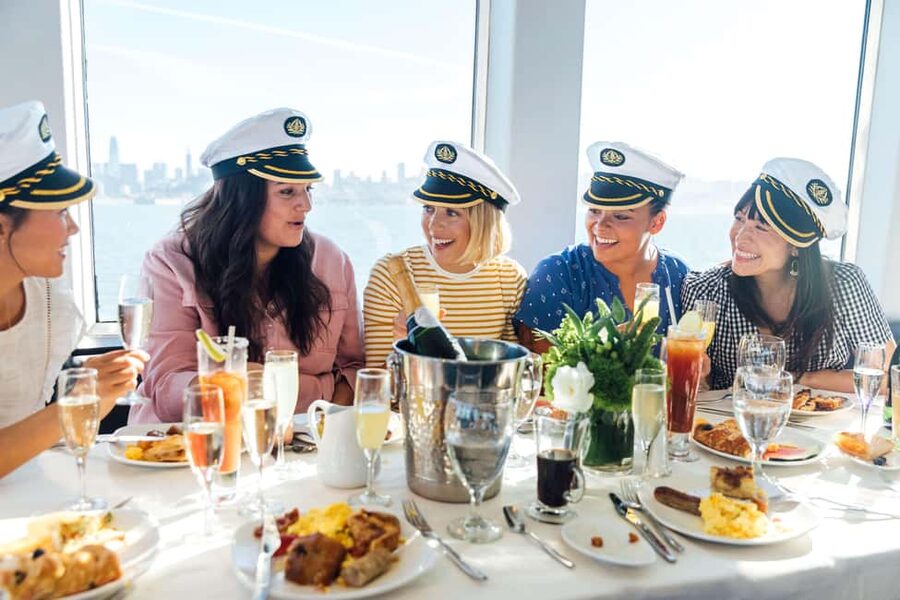 NYC: City Cruises Brunch, Lunch, or Dinner Buffet Cruise - Brunch, lunch, or dinner: choosing the right sailing