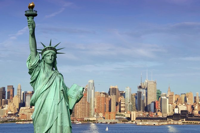 NYC City Tour: Statue of Liberty, 9/11 Memorial, Wall Street - Federal Hall and the birth of the new government