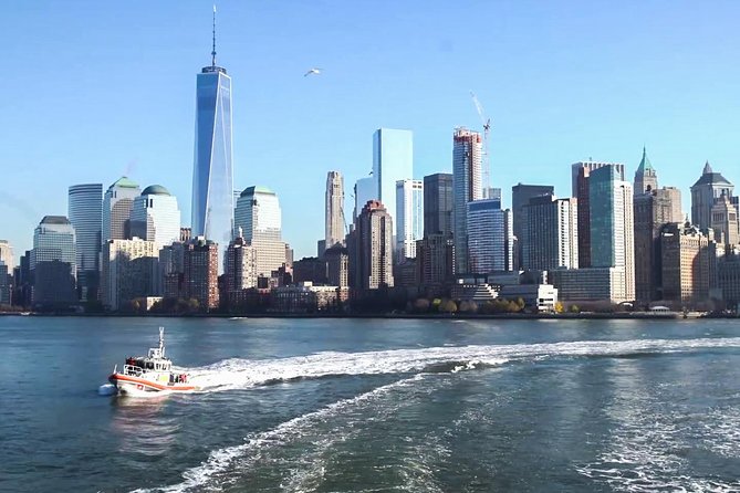NYC City Tour: Statue of Liberty, 9/11 Memorial, Wall Street - Wall Street, the Charging Bull, and the Custom House