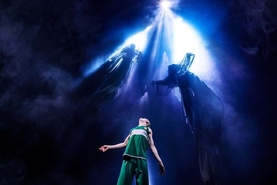 NYC: Harry Potter and the Cursed Child on Broadway - A new Harry Potter story, not a film reenactment