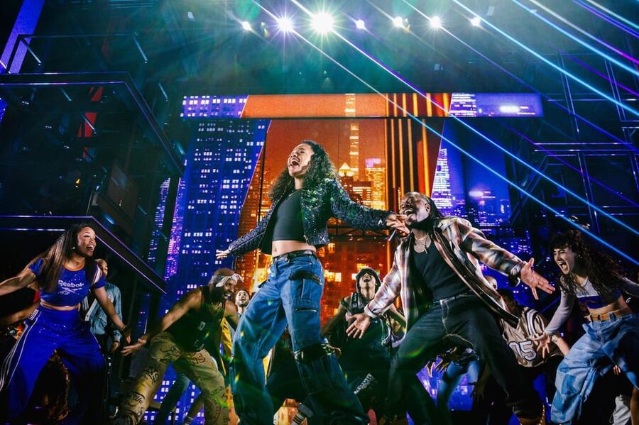 NYC: Hell's Kitchen the Musical on Broadway - What the theater visit is actually like