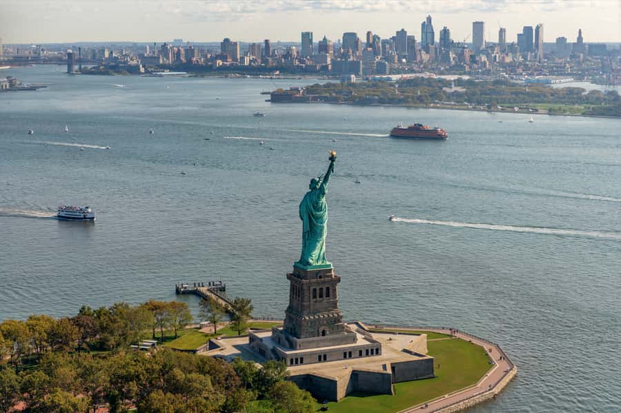 NYC: Manhattan Sightseeing Helicopter Tour - Practical tips for a smoother flight