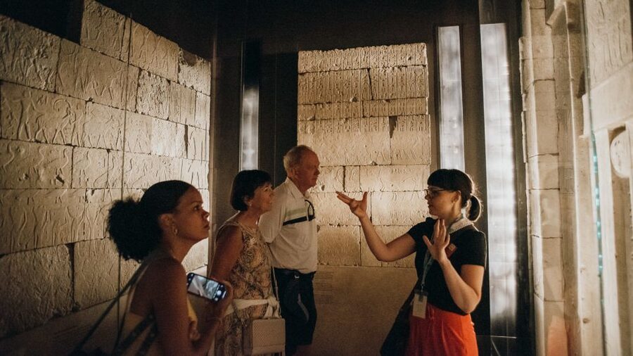 NYC: Meet the Met – Extended 3hr Small-Group Tour - The guides make or break the experience