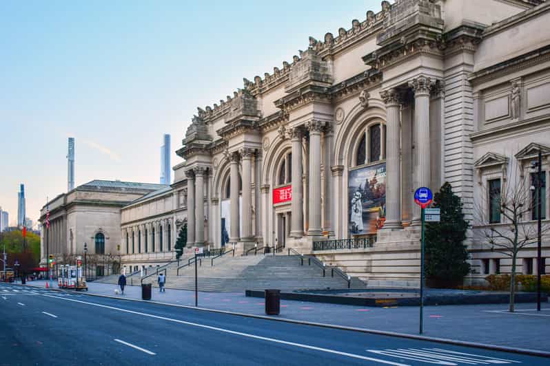 NYC: Metropolitan Museum of Art Highlights Tour - Starting inside the Great Hall