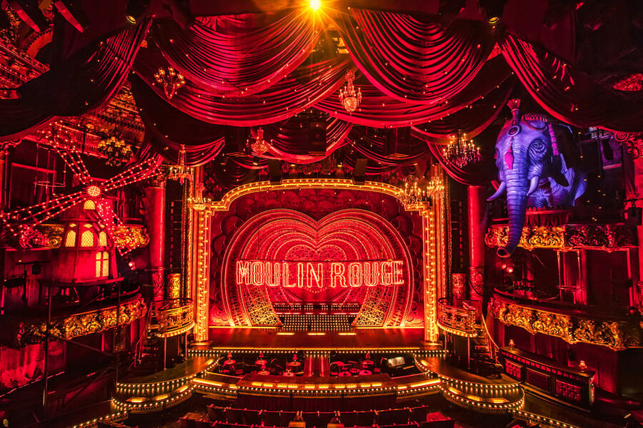 NYC: Moulin Rouge! the Musical on Broadway - Can-can performers and the physical show