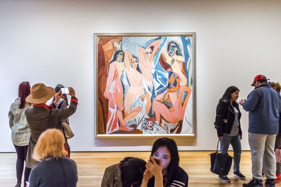 NYC: Museum of Modern Art (MoMA) Entry Ticket - Using the free audio guide on your phone