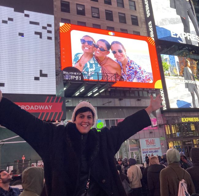 NYC: See Yourself on a Times Square Billboard for 24 Hours - Key points at a glance