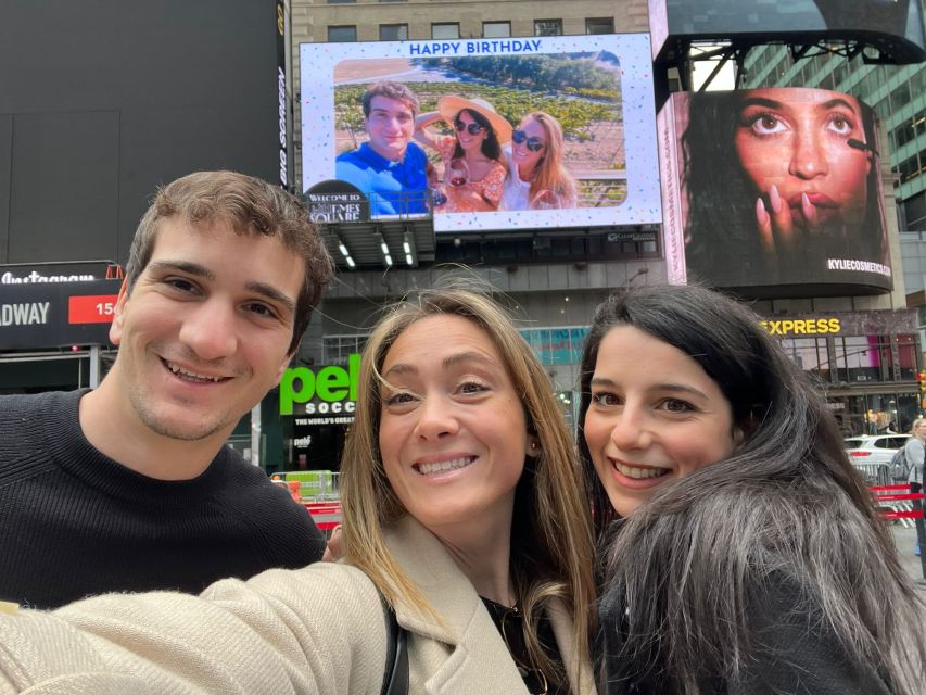 NYC: See Yourself on a Times Square Billboard for 24 Hours - What you are really buying in Times Square